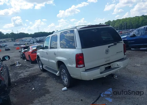 2002 Cadillac Escalade Standard from USA, damaged, VIN 1GYEK63N42R268729